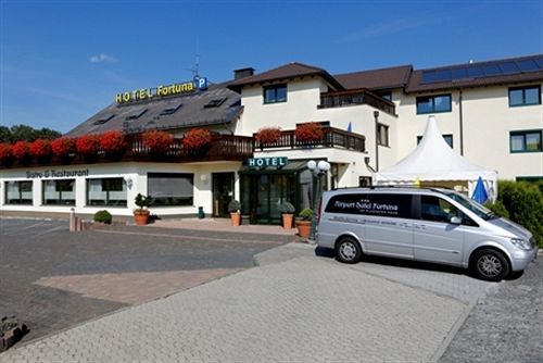 Airport-Hotel Fortuna Lautzenhausen Exterior foto